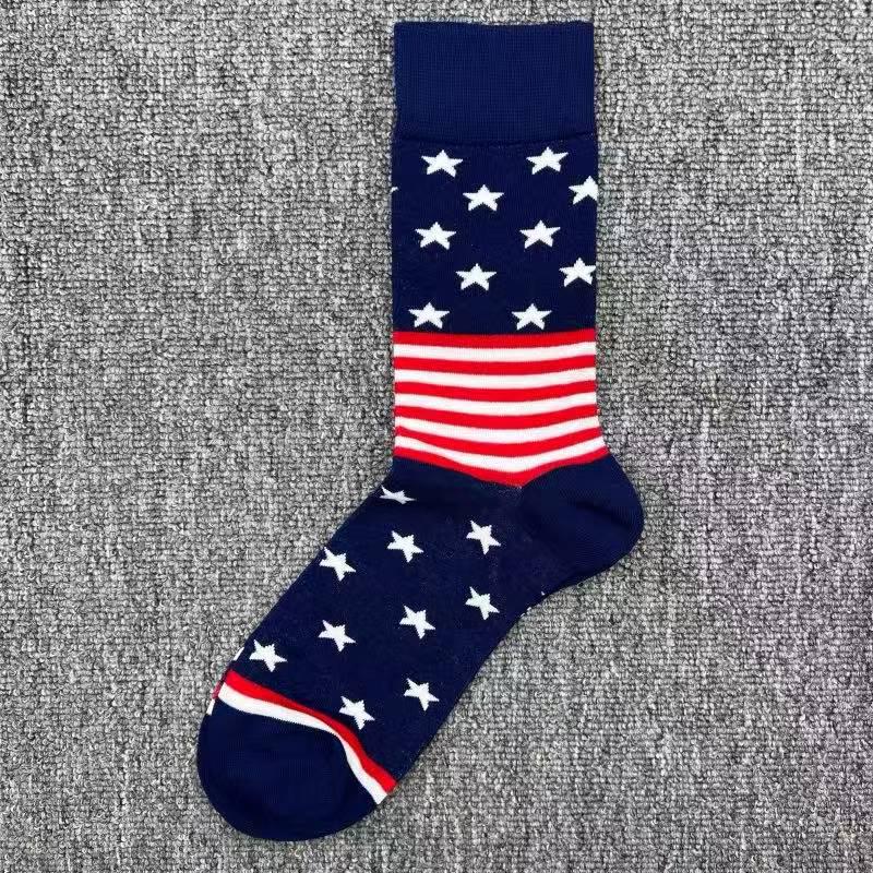 Happy Socks Men's Colorful Cartoon Astronaut Planet Floral Mid-Calf Socks, Large Size - Trendy Swedish Brand.