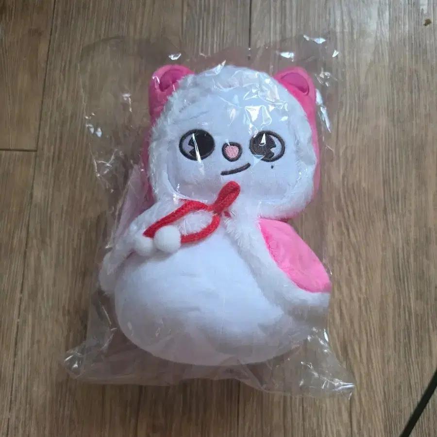 STRAY KIDS (Opened/Below Cost) Genie Let Japan Christmas Pop-Up snowman doll