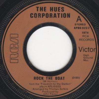 7-дюймовая пластинка HUES CORPORATION - Rock The Boat APBO0232 RCA Victor 1973 UK Соул/Фанк Б/У