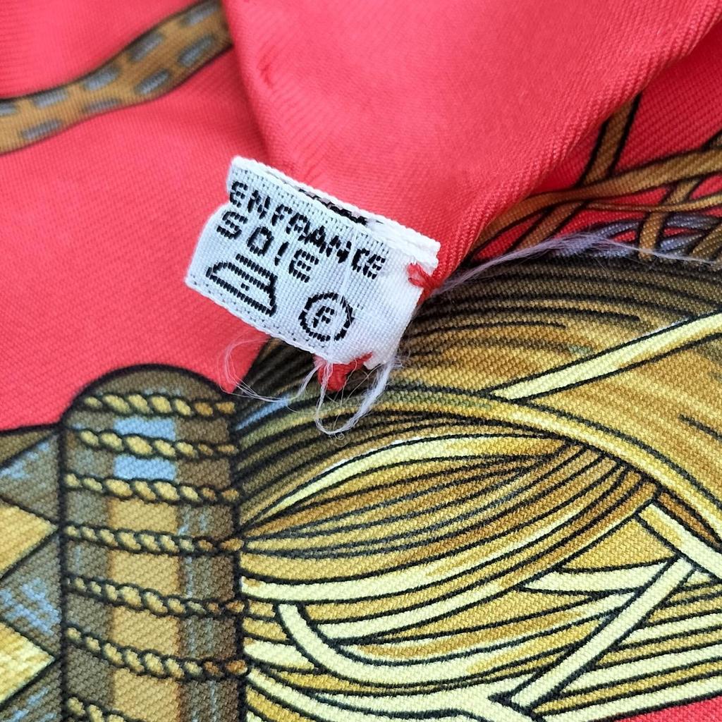 Б/у ШАРФ HERMES CLIQUETIS