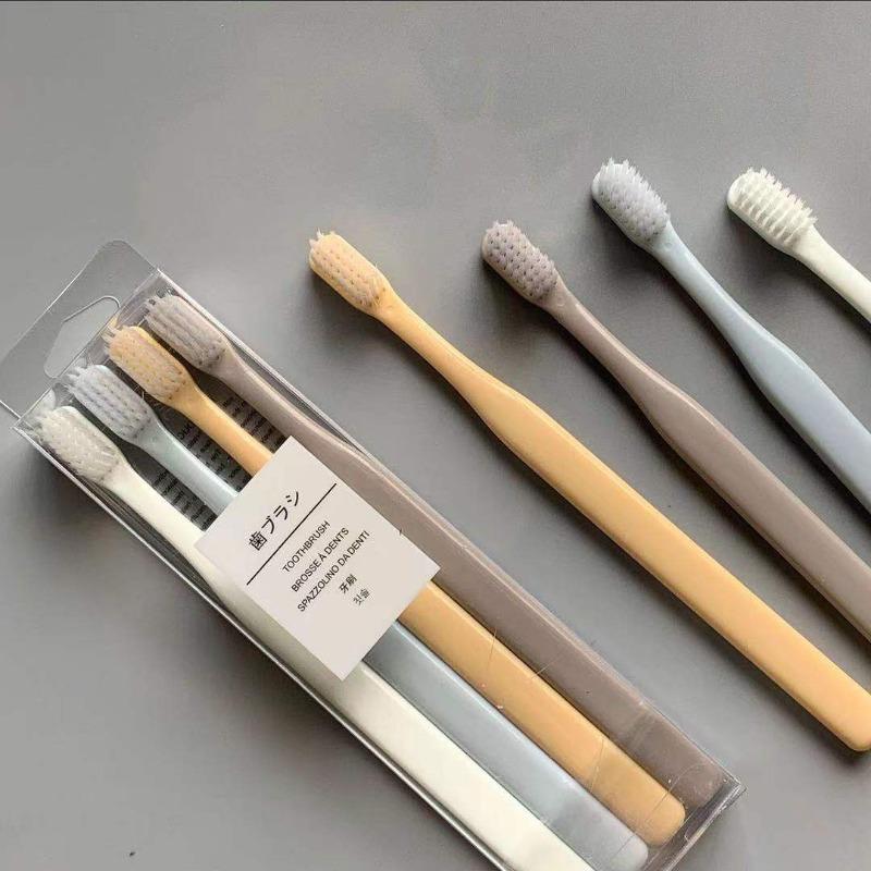 Макарон Маленькая головка Muji Бамбуковый уголь Мягкая щетина 4-трубная Взрослая зубная щетка, Мягкая щетина