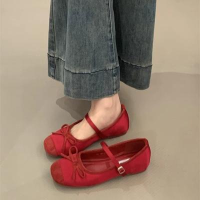 Маленькая квадратная голова мелкий вырез слово с бантом балетки красный внутри увеличение высоты Мэри Джейн одинарная обувь женщины