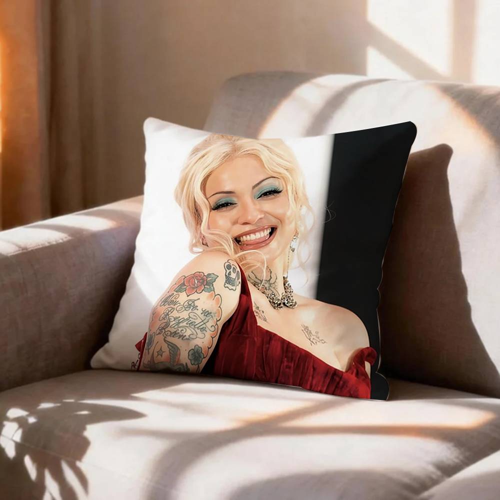 COOL FEMME FATALE MMon LLaferte Pillow Case Pattern Printed Pillowcase For Living Room Sofa Cushion Cover