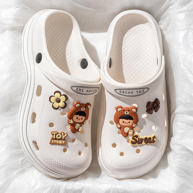 Повседневная обувь с отверстиями, женская летняя милая мультяшная верхняя одежда своими руками, модная сумка, головной убор, две вещи, на толстой подошве, классные тапочки