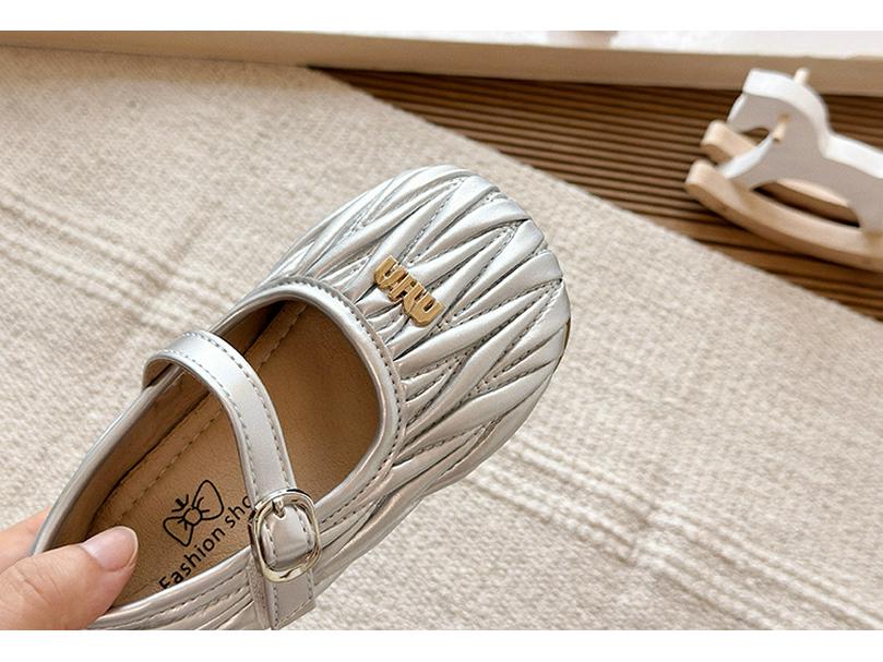 Весна 2026 Девочки Балетки Принцессы: Туфли на пряжке из мягкой кожи - Модные и повседневные