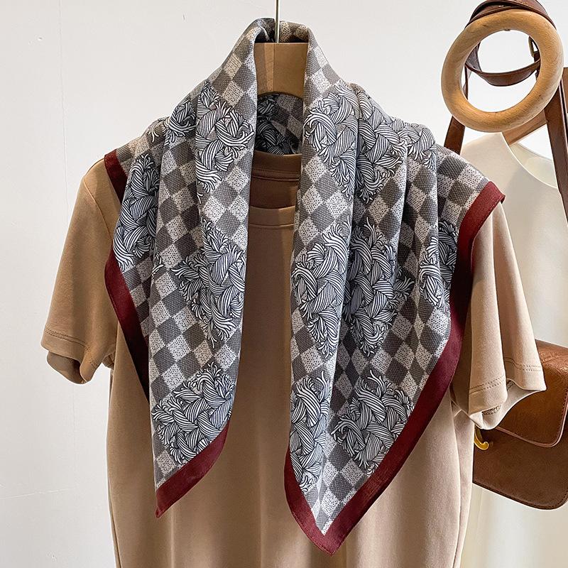 Chessboard plaid 71CM cotton and linen silk scarf small square scarf women's spring and autumn summer thin scarf scarf linen headscarf belt