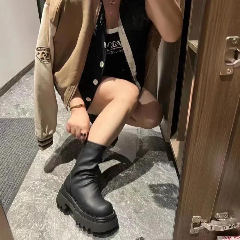 Толстая подошва штабелированные сапоги для женщин мода коричневые черные короткие длинные сапоги смятая кожа платформа Botines Челси обувь