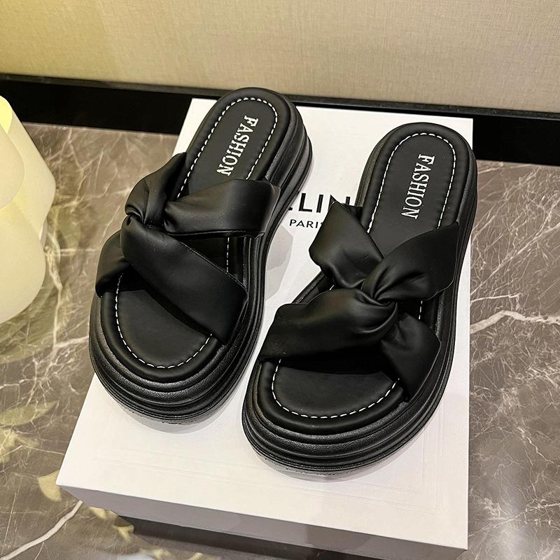 Тапочки на толстой подошве для женщин, лето 2024 года, новые повседневные однотонные тапочки с фактурной подошвой, увеличивающие высоту голени, для женщин