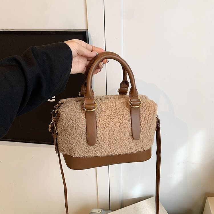 Женская плюшевая сумка через плечо