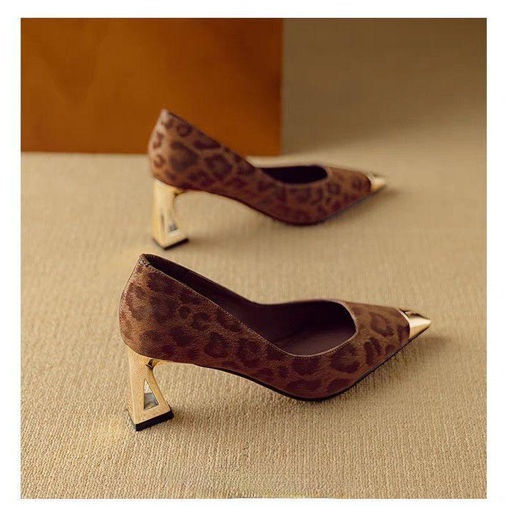 Autumn New French Temperament High Heels Women's 2025 Light Mouth Single Shoes Small Fragrant Style Anti-kick Metal Head Evening Shoes