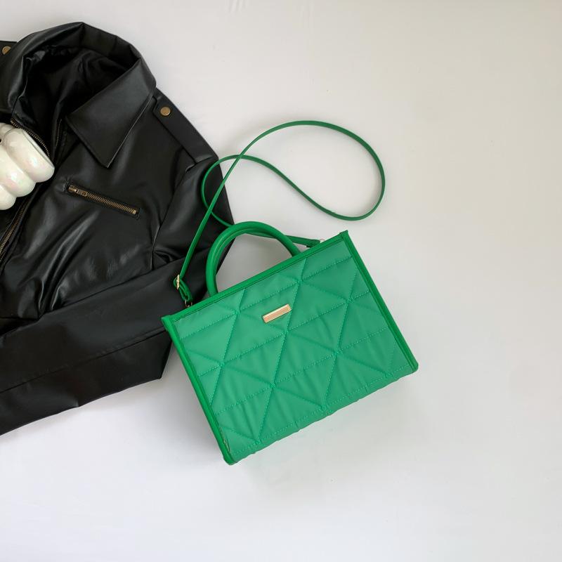 Темпераментная дорожная модная корейская версия сумки, весенняя новая высококачественная сумка через плечо, маленькая квадратная сумка, женская сумка