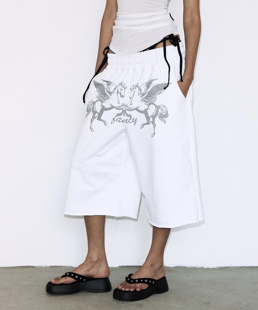 FANCY CLUB Pegasus Bermuda Shorts (White) F26Qd144