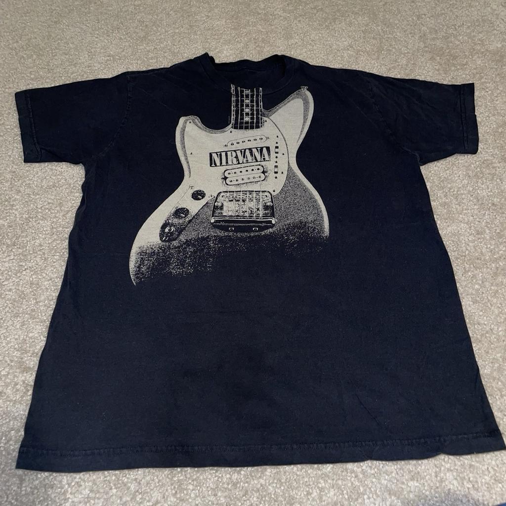 Nirvana Мужская Черная Футболка с Графикой Гитары Курта Кобейна Fender Mustang Рок Футболка Унисекс