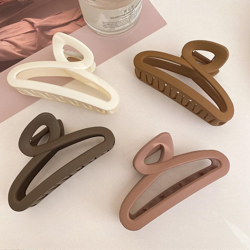 Винтажные кофейные когти для волос, модные полые заколки для волос с геометрическим рисунком, заколки для волос в виде краба и акулы, головные уборы для женщин, вечерние аксессуары для волос