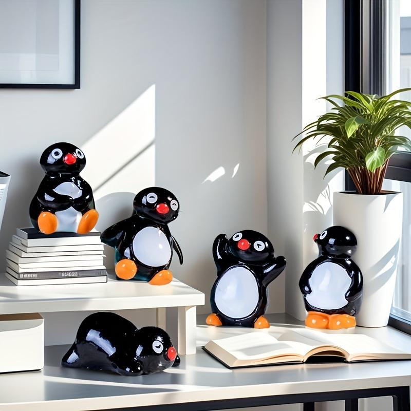 Five mini penguin figurines, adorable resin decorations perfect for a fairytale garden, ideal for Christmas and Easter decoratio