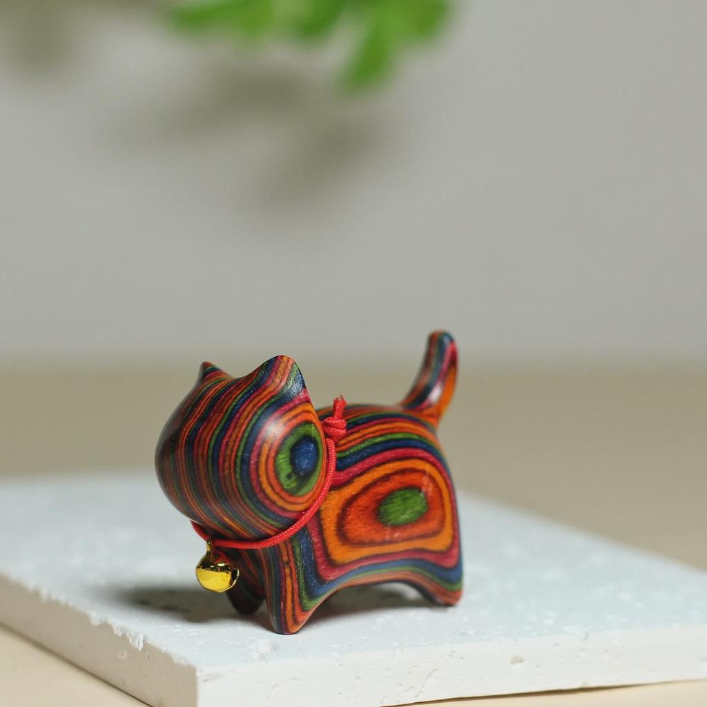 Colorful Wood Carvings: Adorable Mini Wooden Cat Figures