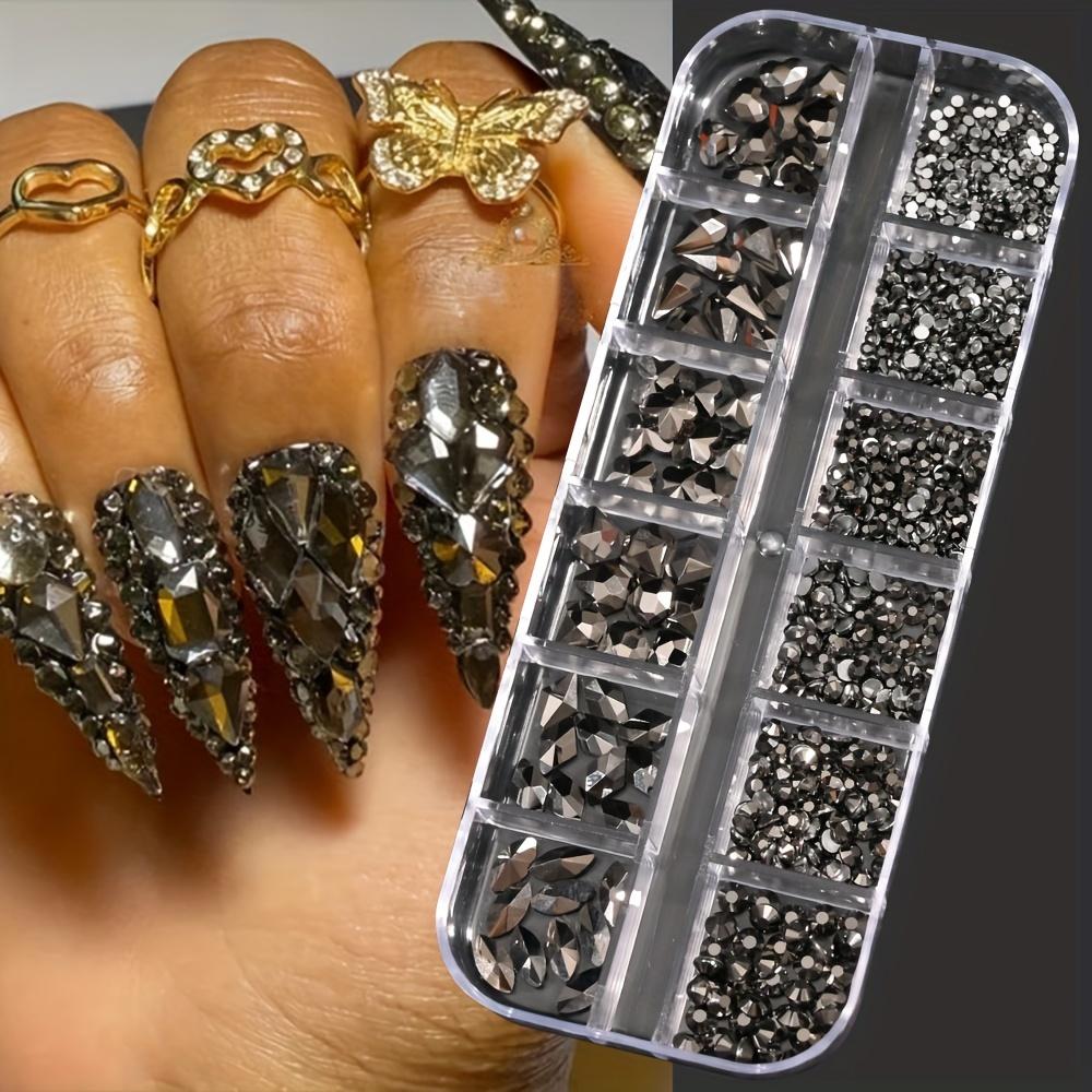 Разноцветные 3D стразы и шармы для дизайна ногтей в органайзере на 12 ячеек
