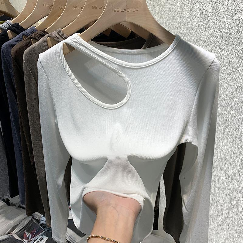 Ранняя осень женская футболка с длинными рукавами;нижняя рубашка с тщательно продуманным машинным дизайном и облегающим коротким полым верхом