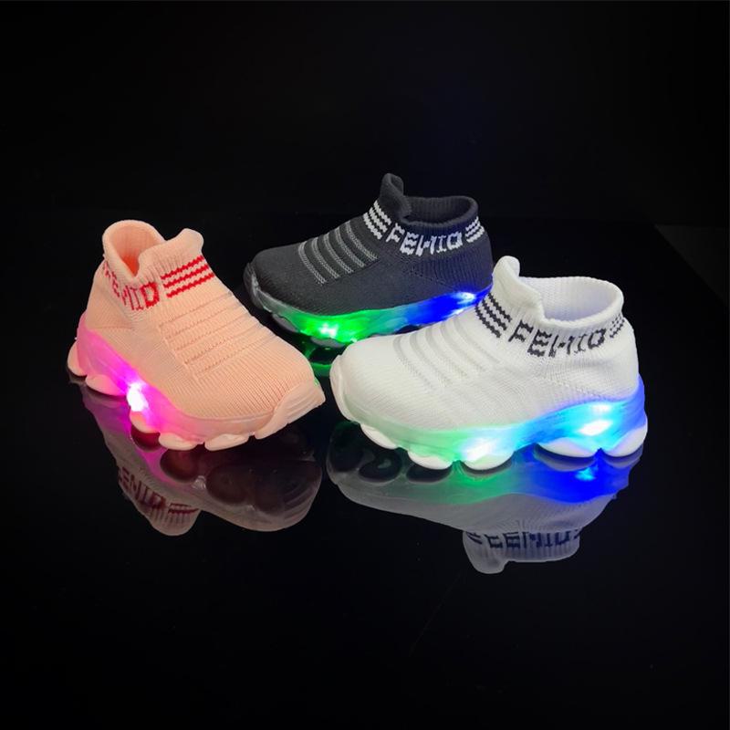 LED Light Breathable Slip-On Knit Sports Shoes for Kids