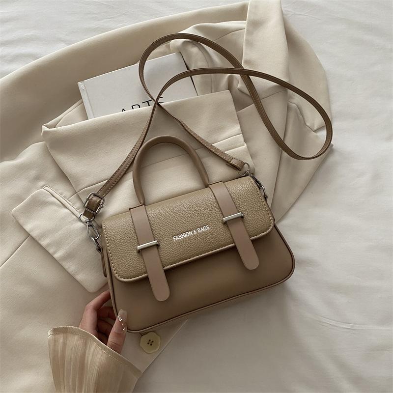 New Niche Design Box Bag Trendy Versatile Shoulder Bag Fashion Messenger Bag Premium Texture Portable Small Square Bag