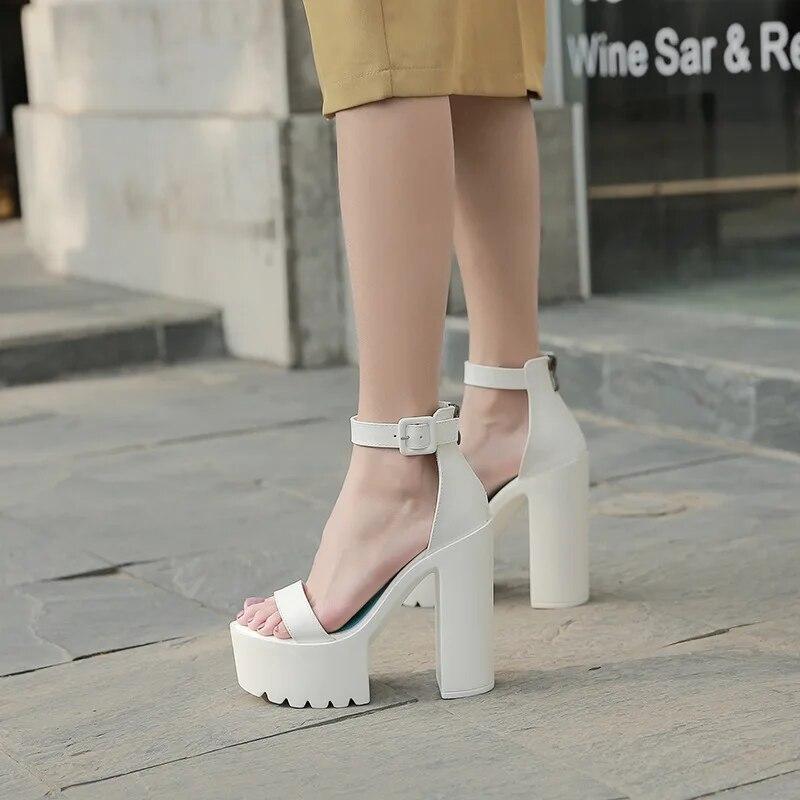 Женские сандалии в римском стиле на очень высоком каблуке 14 см, большие размеры 34–43, лето 2024, женские повседневные туфли на платформе из искусственной кожи на массивном каблуке с пряжкой