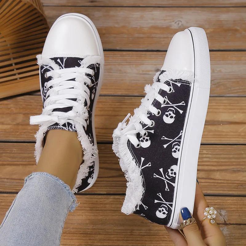 Floral Skull Canvas Shoes 2024 Women Large Size Flat Sneakers Female Lace-up Sports Shoes Casual Vulcanized Shoes Femme Zapatos