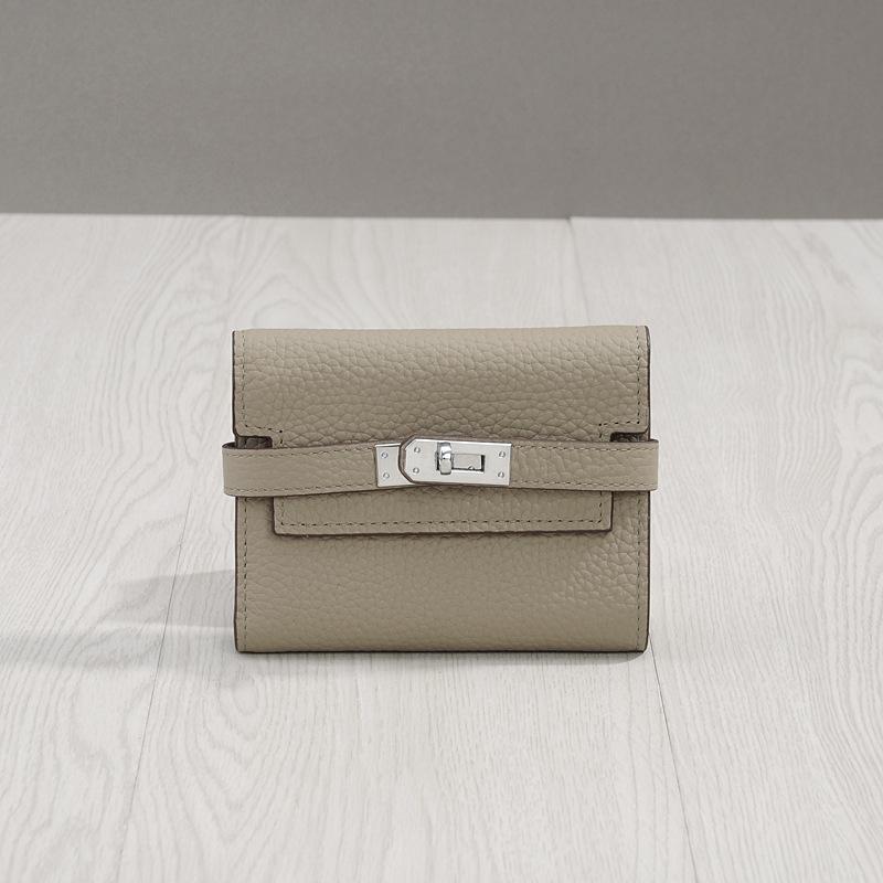 2025 Новый женский кошелек из коровьей кожи, короткий, многофункциональный складной кошелек с тремя отделениями, сумка для карт, кожа