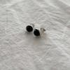 Melliv Silver Melting Around 5mm Onyx Earrings_mve28
