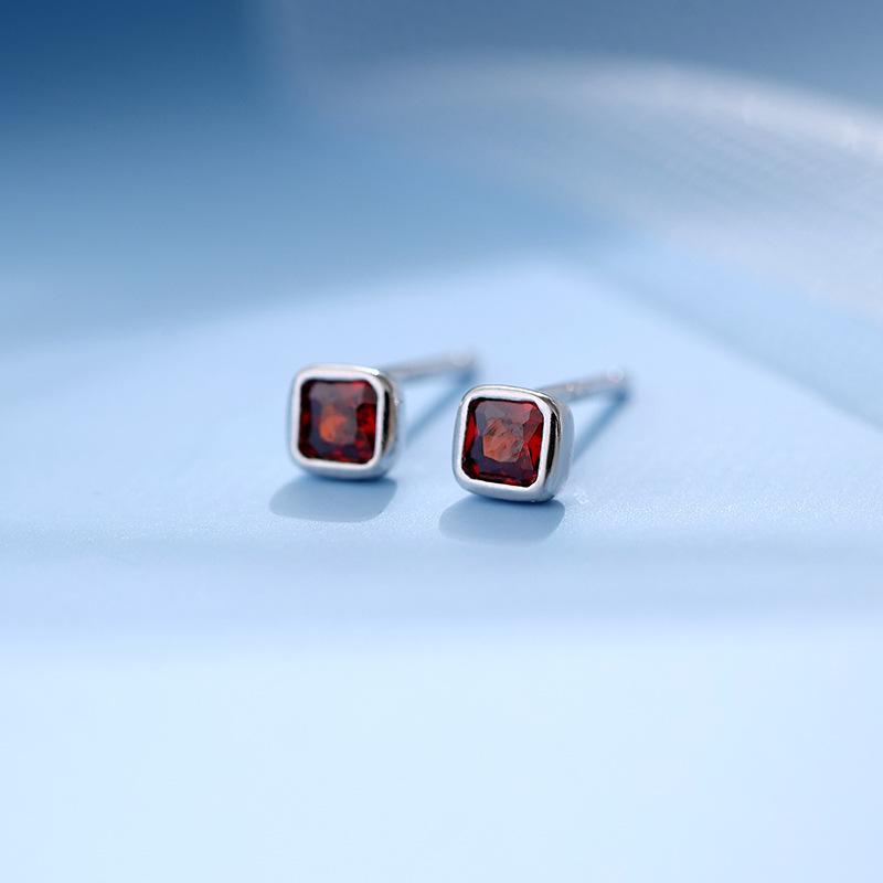 Banyan Tree S925 Silver Black Diamond Geometric Cube Earrings