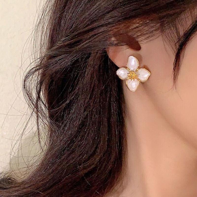 Trendy Personality Flower Stud Earrings For Women Girl French Ins Vintage 2025 Fashion Korean Wedding Romantic Jewelry Gifts