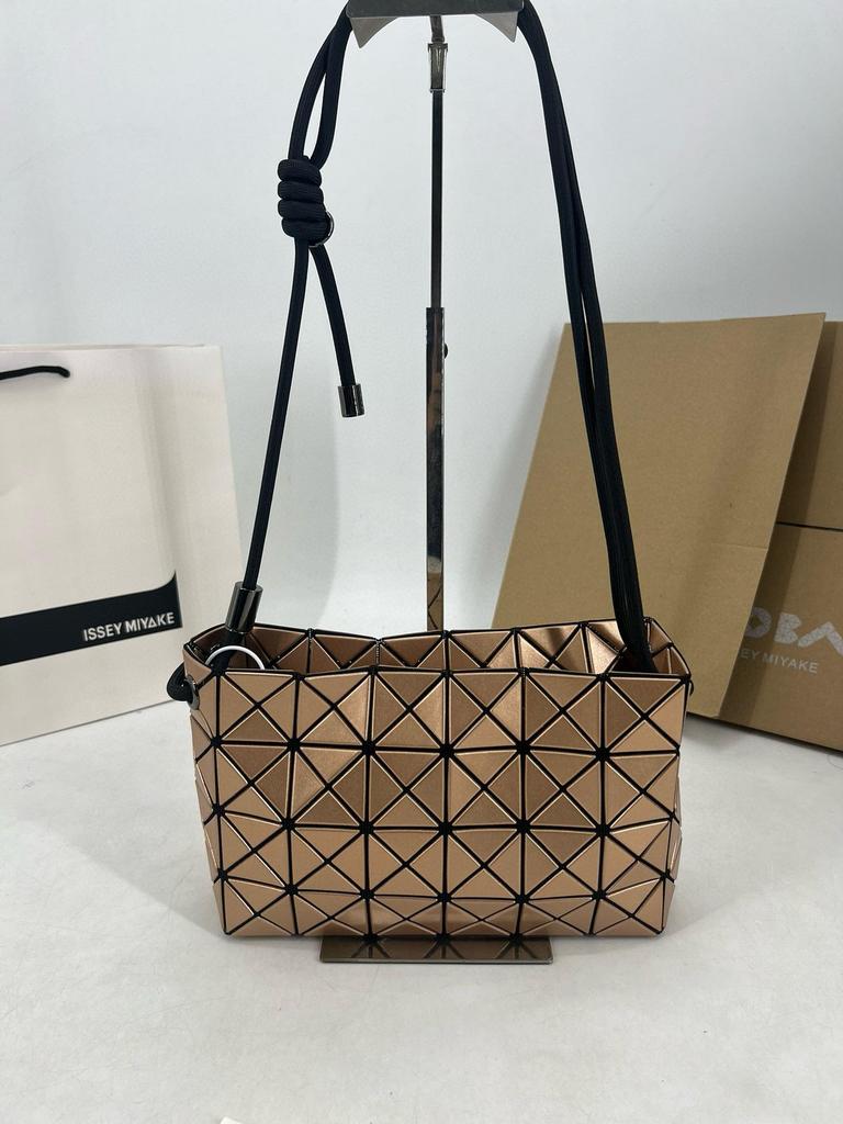 Japan Style Geometric Argyle Tofu Shoulder Crossbody Bag - Women's Fashion Drawstring Bucket Handbag