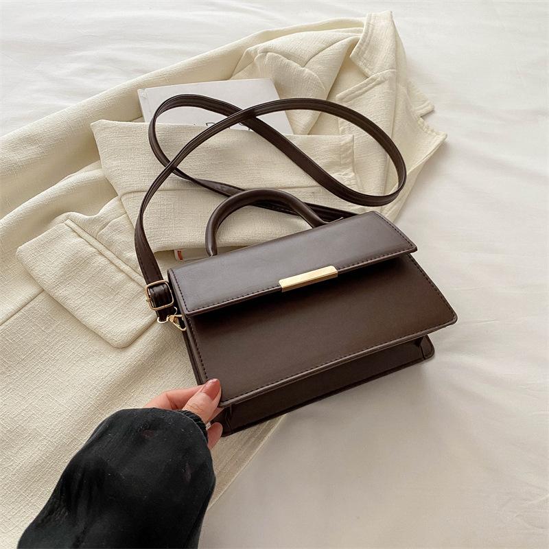 Модная фактурная сумка женская летняя 2024 новая мода простая повседневная сумочка для поездок на работу через плечо