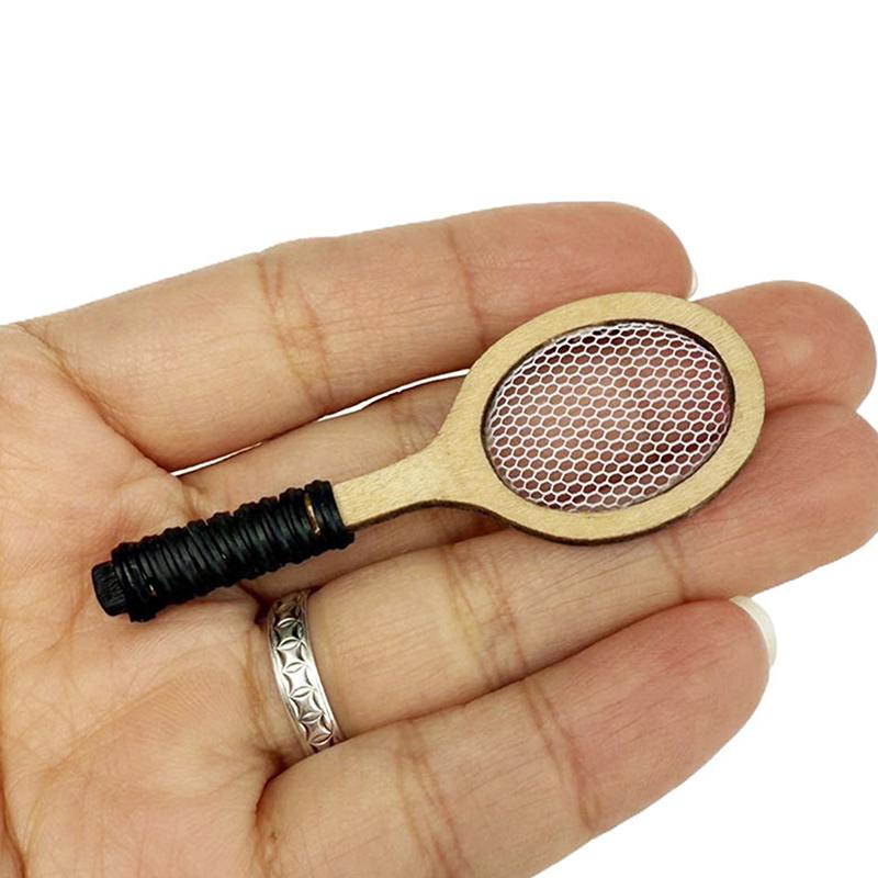 Миниатюрная деревянная теннисная ракетка для кукольного домика, мини-модель, игрушки для уличных сцен, реквизит для фотосъемки, аксессуары для моделей кукольных сцен