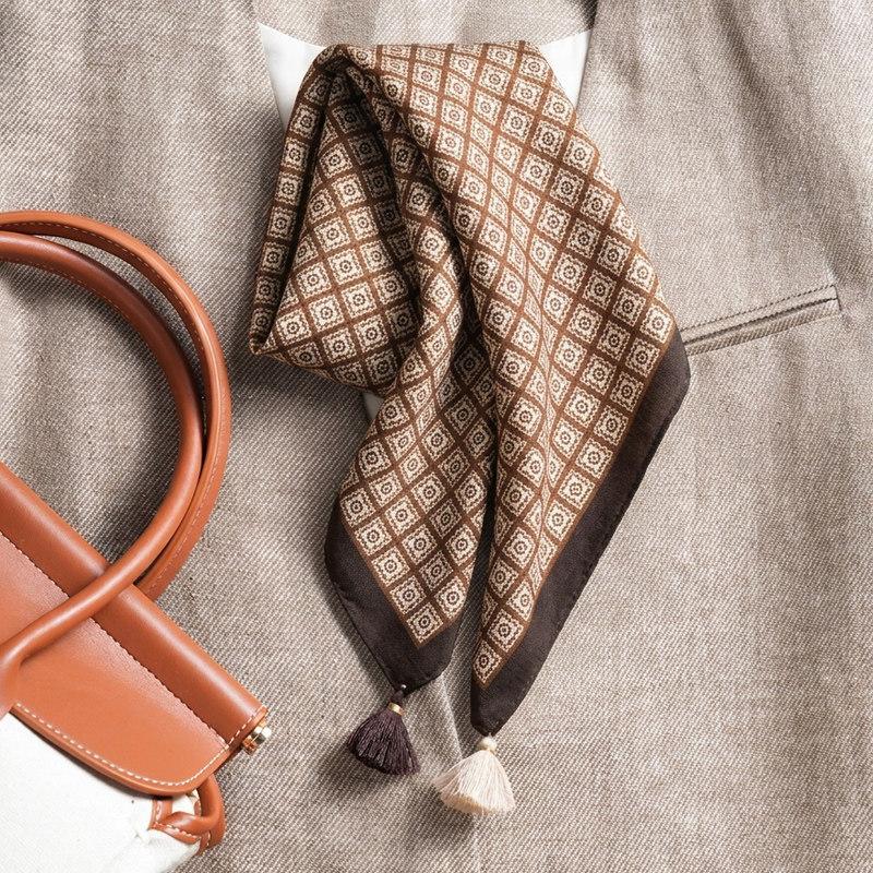 Coffee Horse 71 Premium Cotton and Linen Small Square Scarf Women's Retro Velvet Neck Small Silk Scarf Thin Scarf