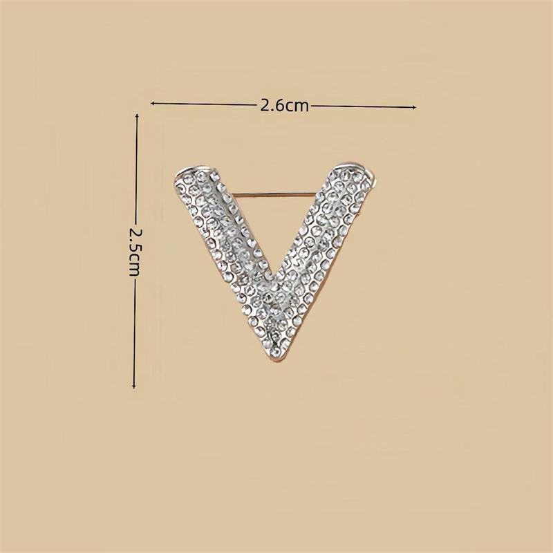 1/2Pcs Crystal Rhinestone Letter V Brooch Women English Alphabet Brooch Pin Corsage Unisex Collar Jewelry Clothes Bag Decor Gift
