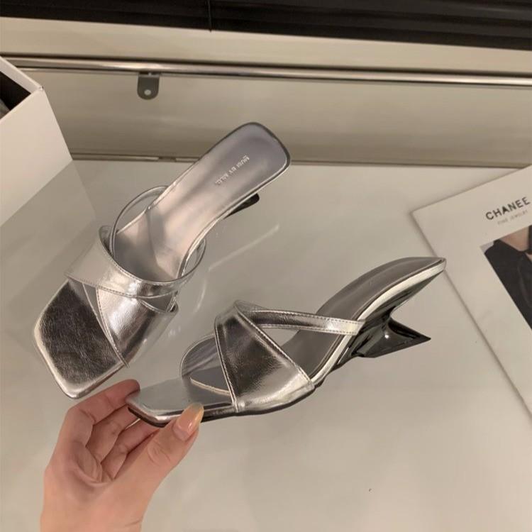 Fashion 2024 Designer Elegant Shoes Women Sandals Wedge Heel Medium Slippers Women Open Toe Luxury Fashion Party Women Shoes