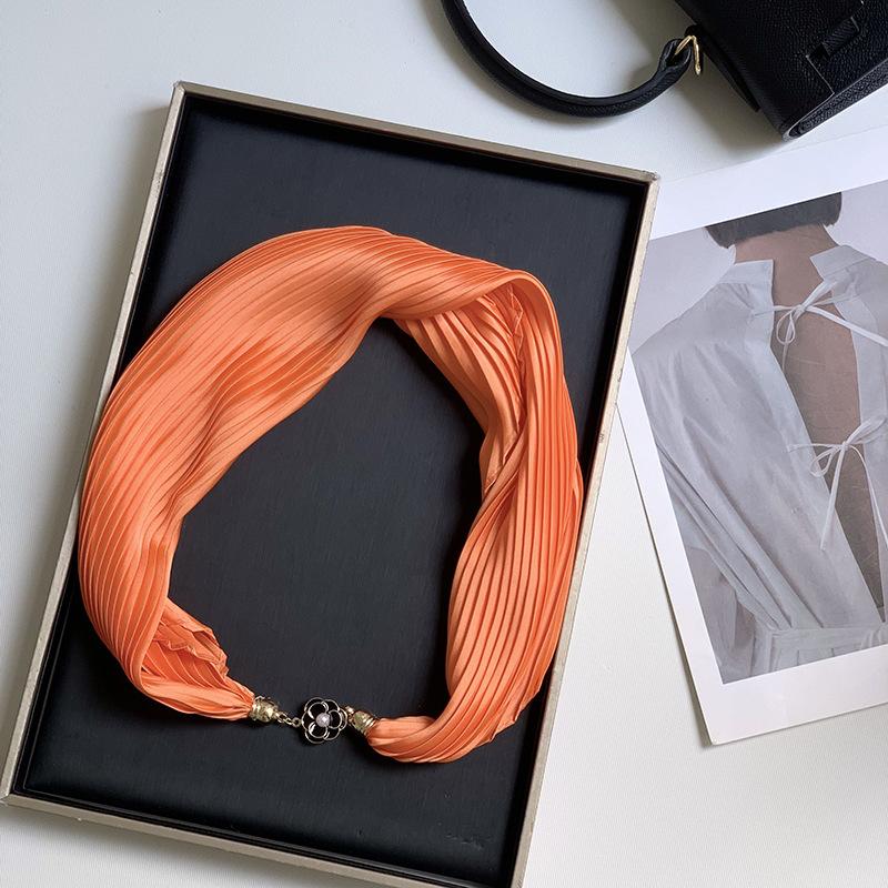 Новый монохромный магнитный шелковый шарф-ожерелье для женщин, плиссированный летний солнцезащитный головной платок, декоративный шарф