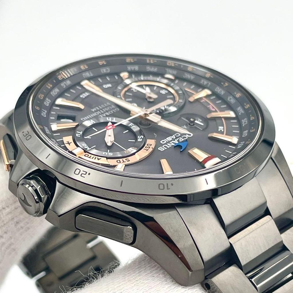 Used Excellent Condition Oceanus Manta Radio Solar Titanium Watch OCW-G1000B