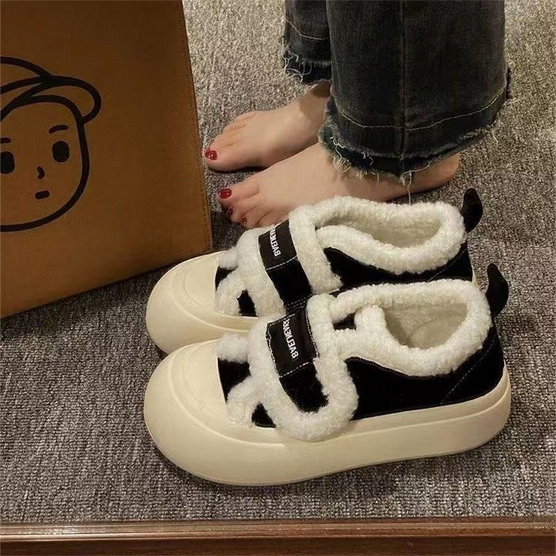 Липучки маленькие белые туфли женские новые плюшевые теплые шерстяные хлопковые туфли платформа маффин доска туфли осень и зима 2025