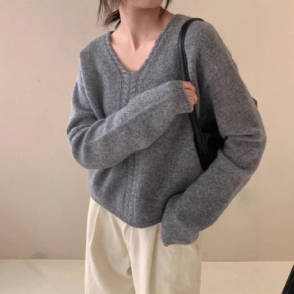 Women's V-neck Pullover Sweater Autumn and Winter New Loose Knit Sweater for Women