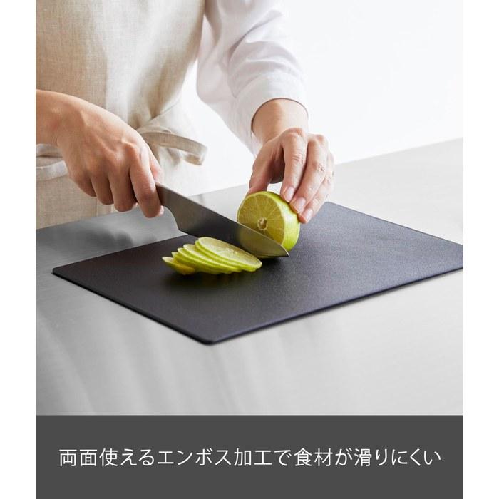 Yamazaki Cutting Board with Antibacterial Sheet, Black, 30.5 x 21 cm, Tower 7023