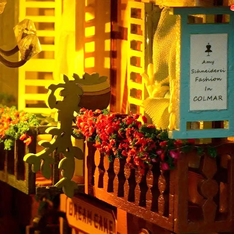 Book Nook Miniature House - Colmar Town