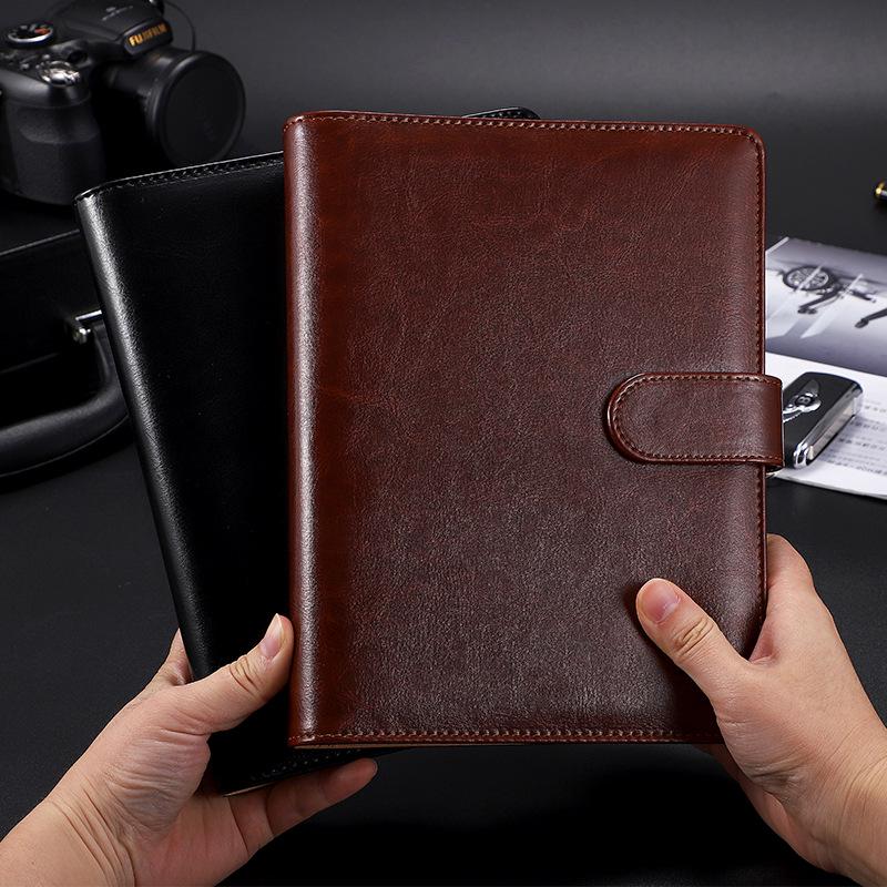 Набор из кожаных блокнотов с магнитной застежкой — с возможностью нанесения логотипа, включает блокноты формата A5 и B5 с отрывными листами в подарочной коробке