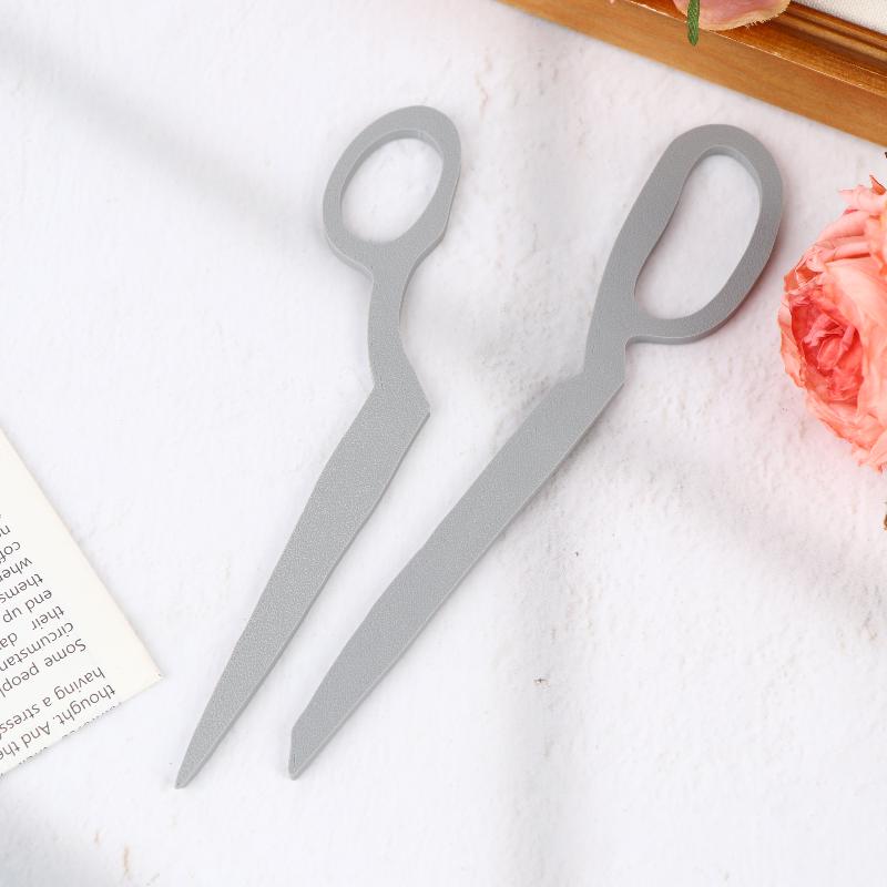 Scissors Shaped Hair Stick Creative Decorative Hair Pins Stylish Gothic Unique Headwear For Women Girls Hair Accessories