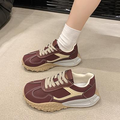 Модные ретро немецкие тренировочные женские кроссовки 2025 Осень Новые Мягкая кожа Универсальные уличные повседневные спортивные туфли на плоской подошве