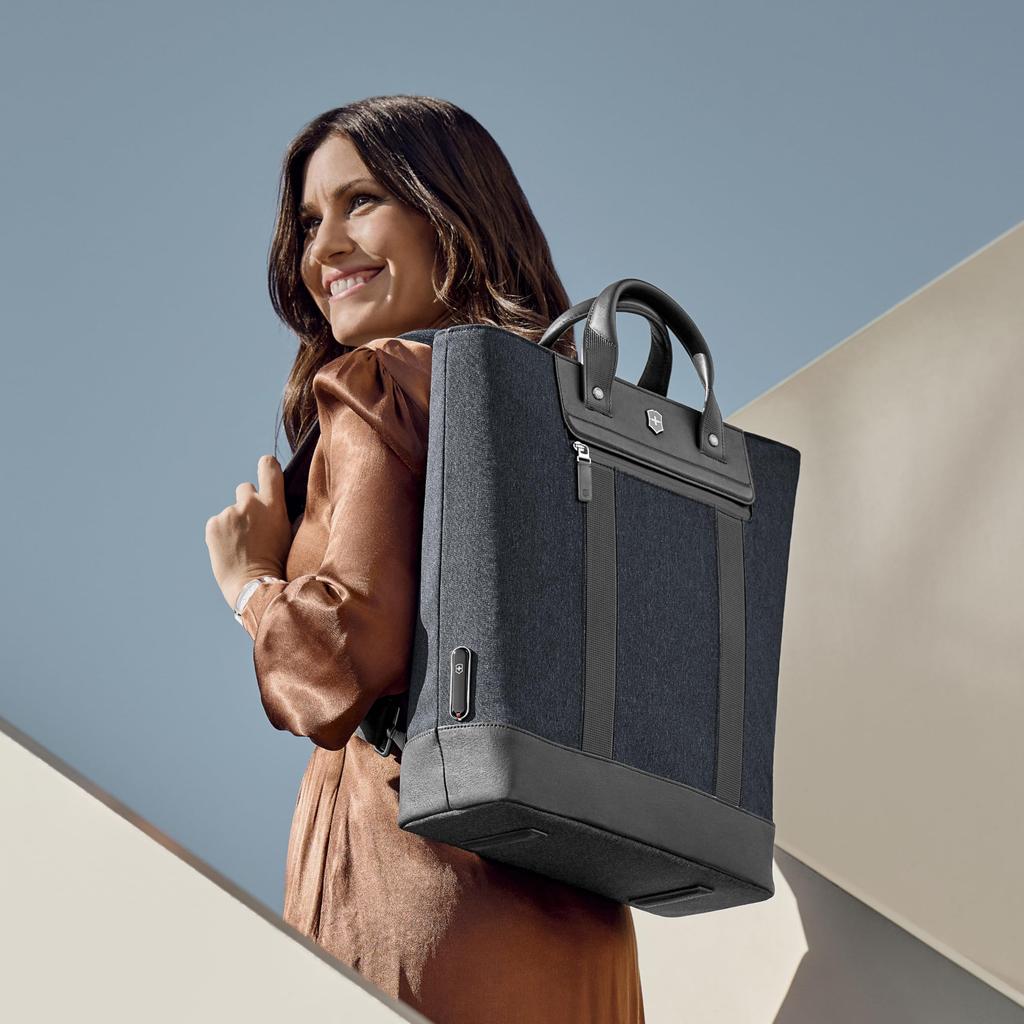 Сумка-тоут Victorinox Architecture Urban2 с карманами для ноутбука и планшета 612672, 2-сторонняя, 15-дюймовая, 13,3-дюймовая, 20 л, синяя,