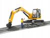 Caterpillar Koparka Z Figurką Bruder 02466 Seria Profi 1:16