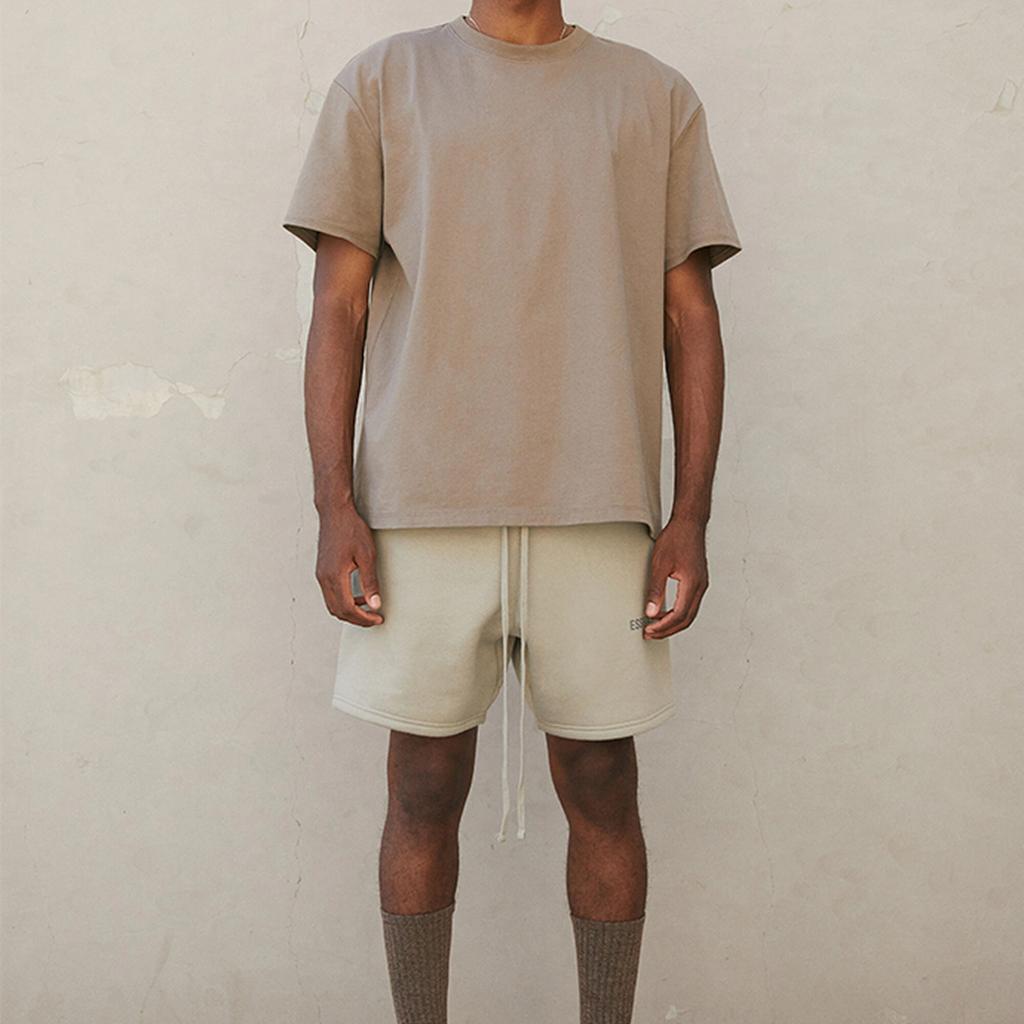 Fear of God Essentials FW21 Урожай Однотонная футболка с принтом букв, круглым вырезом, коротким рукавом, унисекс, топ, пшенично-коричневый FOG-FW21-008