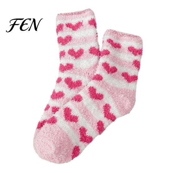 Love Pattern Socks 1 Pair Women Fuzzy for Valentine's Day, Warm Fluffy Coral Fleece Non Slip Bedtime Slipper Socks, Fall Winter Thick Sleeping