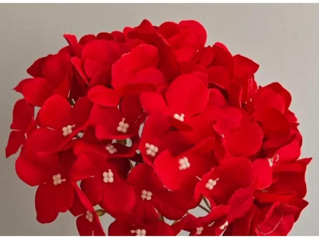 Свадебная композиция из эвкалиптового шелка: Декор прохода и сцены в горшках